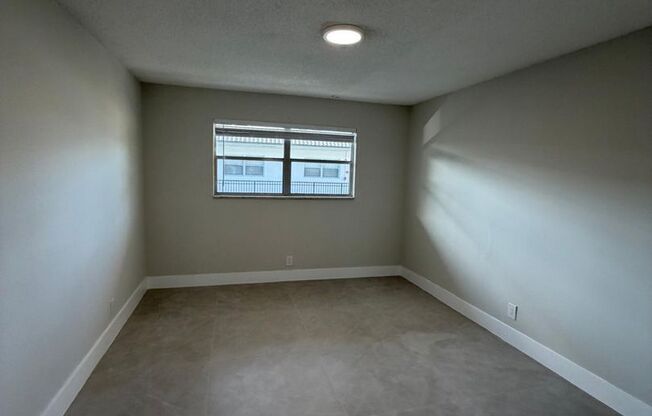 1 bed, 1 bath, 650 sqft, $1,825, Unit 4933-202