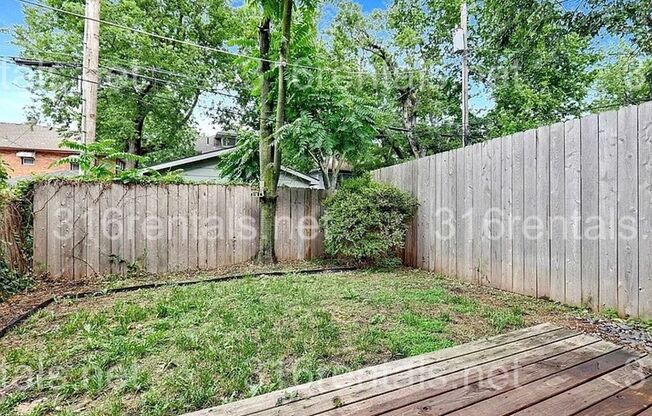 $1545 - 2 bed 2 bath - Duplex located in Riverside