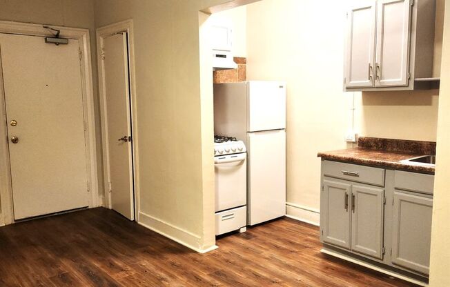 1 bed, 1 bath, $1,425, Unit 117