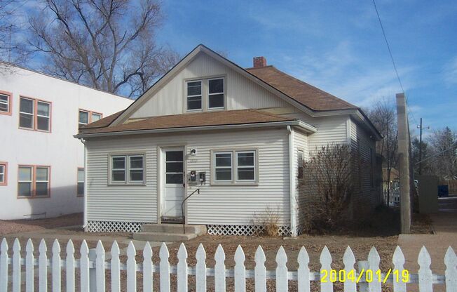 (1610 8th Ave)
