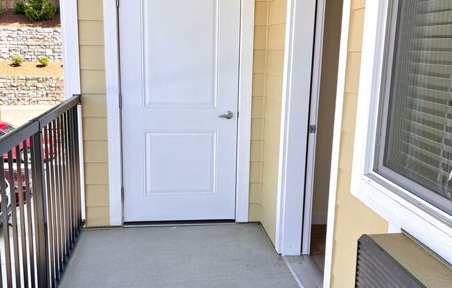 1 bed, 1 bath, 800 sqft, $1,600, Unit F208