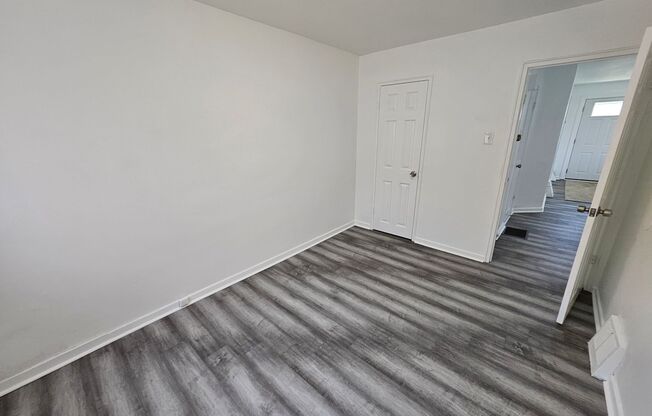 3 beds, 1 bath, $2,000