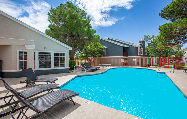 Pool at Park Place Apartments in Las Cruces New Mexico