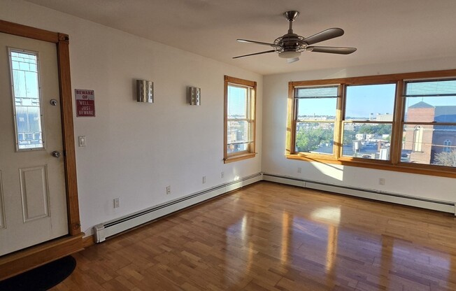 1 bed, 1 bath, 900 sqft, $2,200, Unit 3