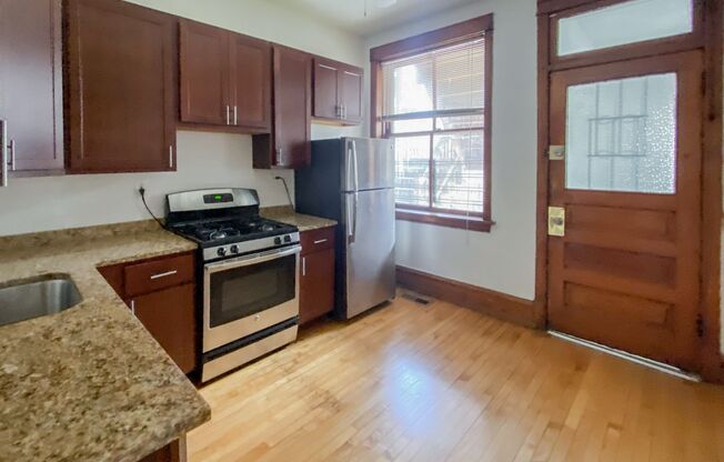 3 beds, 2 baths, 1,960 sqft, $3,950, Unit 3637-1