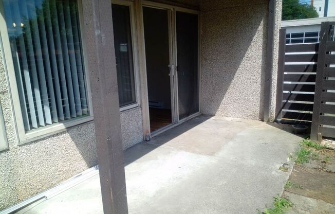 2 beds, 1 bath, 800 sqft, $2,195