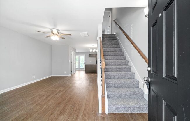 2 Bedroom Condo For Rent Near Madison Street!