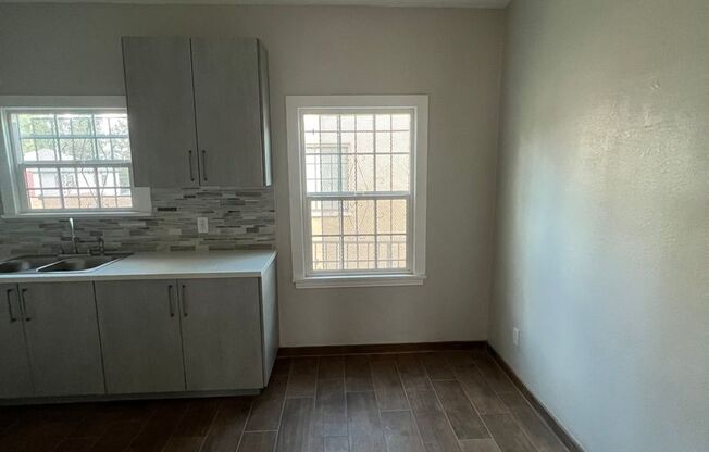 1 bed, 1 bath, $2,400