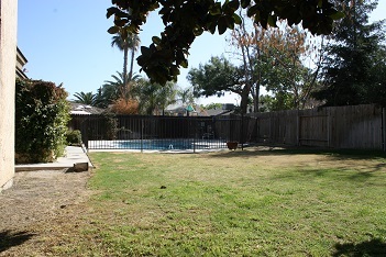 $2,600 - 4 Bed 2 Bath home Laurelglen Area SW 93309 W/POOL+SOLAR!
