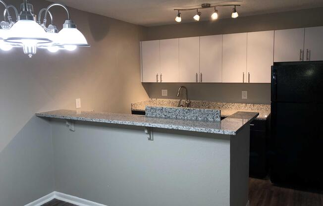 3 beds, 2 baths, 998 sqft, $1,310