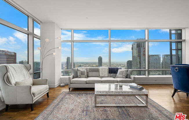 2 beds, 3 baths, 1,700 sqft, $9,500, Unit 37K