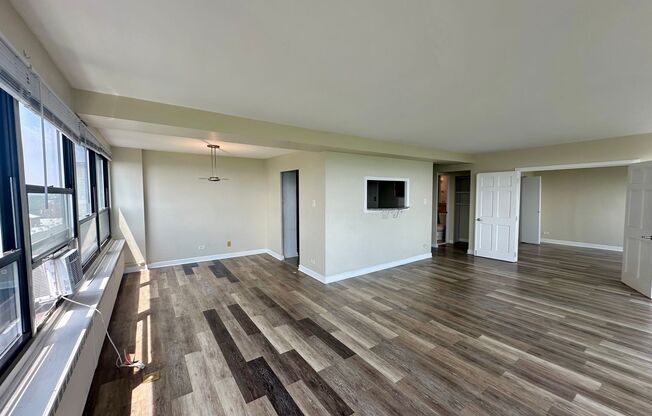 3 beds, 2 baths, 1,500 sqft, $3,925, Unit 418-1405