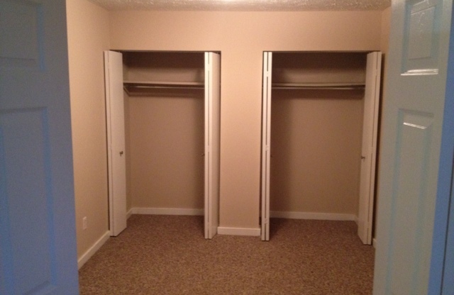 1 bed, 1 bath, 700 sqft, $650, Unit C