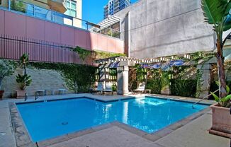 1 bed, 1 bath, $2,295, Unit 402