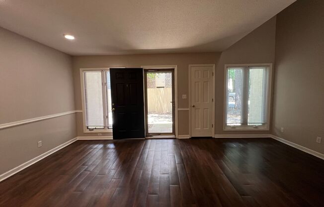 1 bed, 1 bath, $1,275