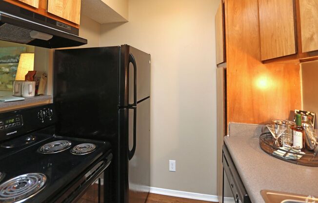2 beds, 2 baths, $1,049, Unit 1812