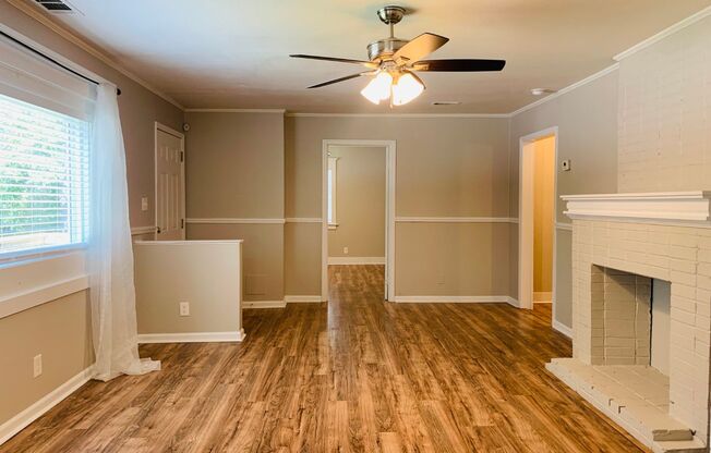 Wow! Grant Park Location! 3 bed, 2 bath, hardwood flooring, fireplace, renovated, ceiling fans, private yard, must see!