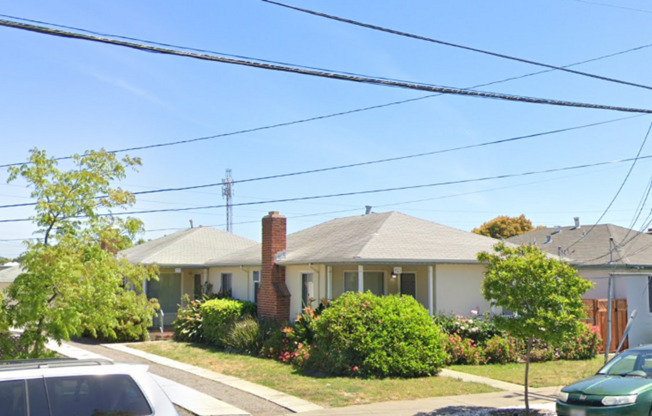 G4 |  (GRUB IV) 921-923 South B Street