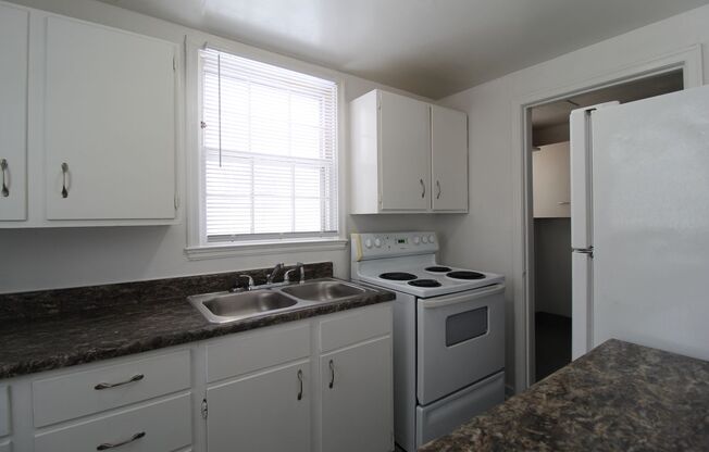 2 Bedroom Duplex in North Kansas City