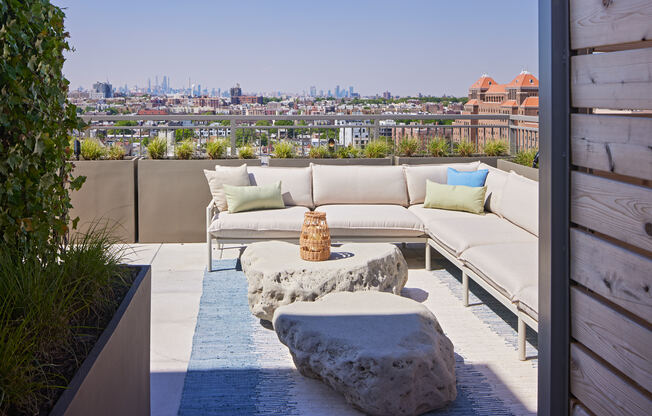 2 beds, 1 bath, $3,700, Unit PHA