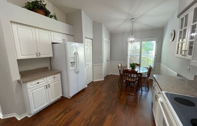 5708 Greenwood Cir #48