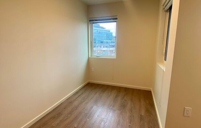 Studio, 1 bath, 175 sqft, $1,355, Unit 418