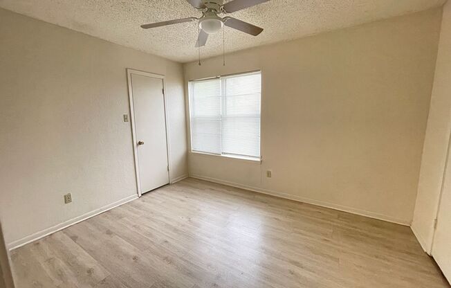 2 beds, 1.5 baths, 956 sqft, $695, Unit # A