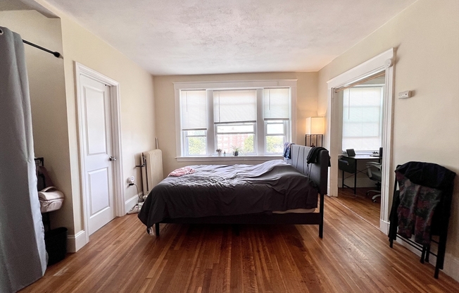 1607 Commonwealth Ave