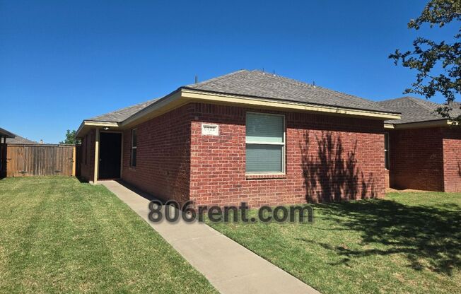 3 beds, 2 baths, 1,400 sqft, $1,250, Unit B