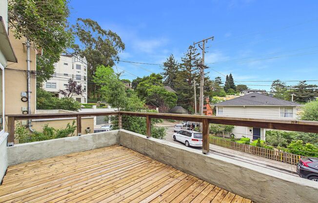 1148 Norwood Ave, Oakland, CA 94610