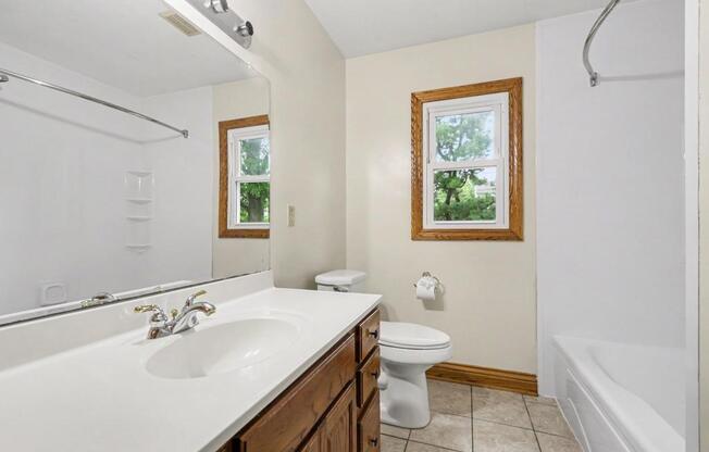 4 beds, 2 baths, 2,078 sqft, $2,495