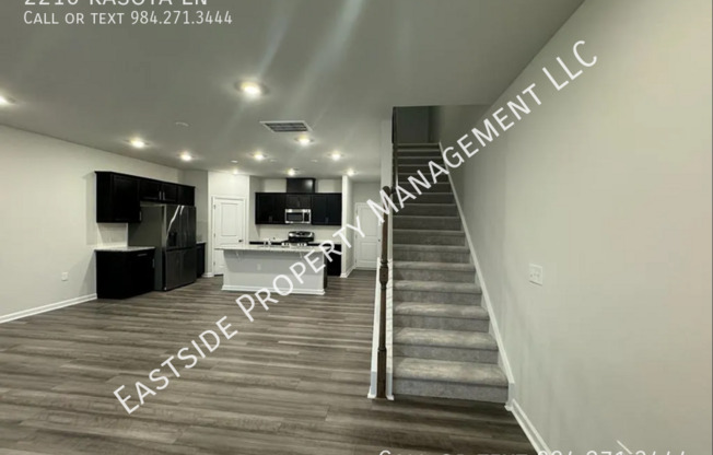 2210 KASOTA LN