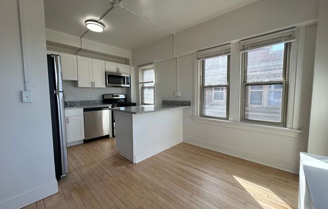 1 bed, 1 bath, $1,125