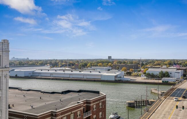 2 beds, 2 baths, 1,076 sqft, $2,450, Unit 802 (Penthouse)