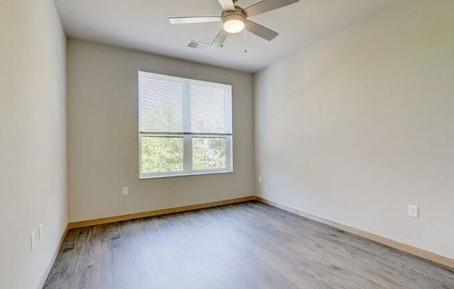 2 beds, 2 baths, 998 sqft, $2,520, Unit 220