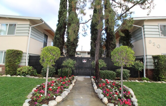 1 bed, 1 bath, 567 sqft, $1,925, Unit 15