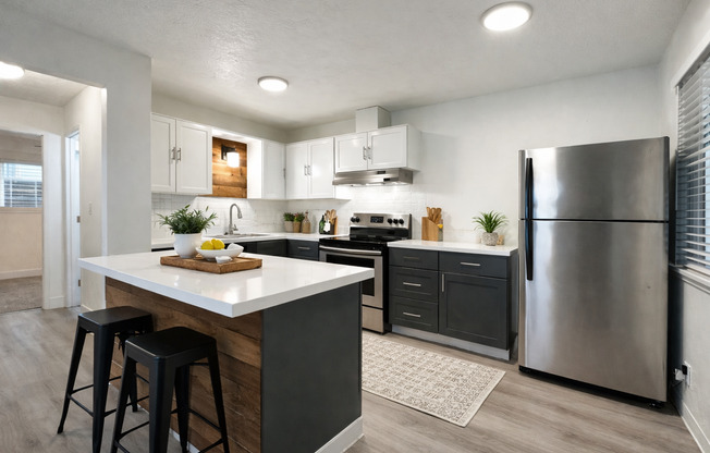 2 beds, 1 bath, 695 sqft, $1,525, Unit 62