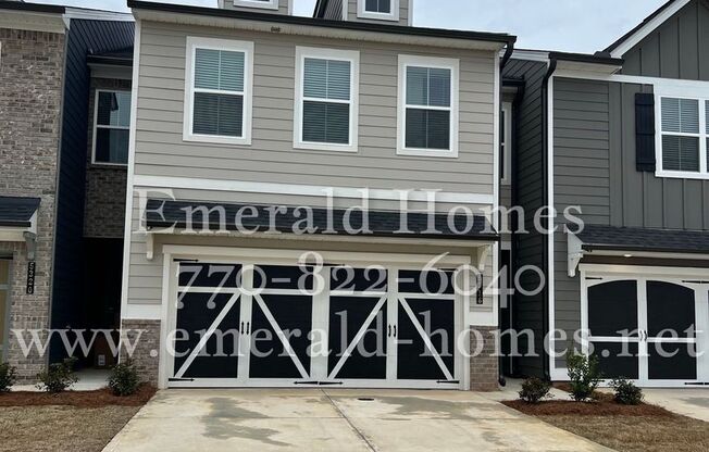 !!!WARNING: AVOID SCAMS CONFIRM RENTAL AT 770-822-6040!!! Gorgeous townhome 3 bed 2.5 bath in new community in Flowery Branch