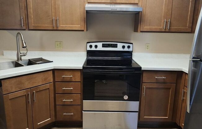 Large 2 bedroom 1 bath, updated Apartment, with Huge Balcony! Garages available!