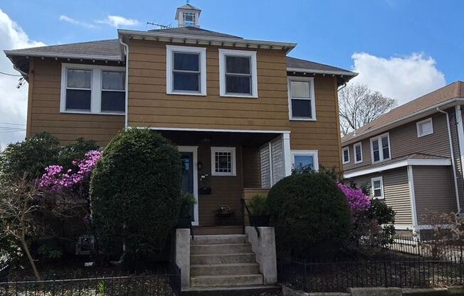 Comfortable 3-Bedroom Living with Outdoor Retreat in Brighton