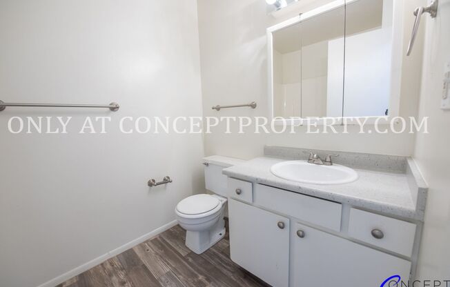 2 beds, 1.5 baths, 1,040 sqft, $1,299, Unit 19