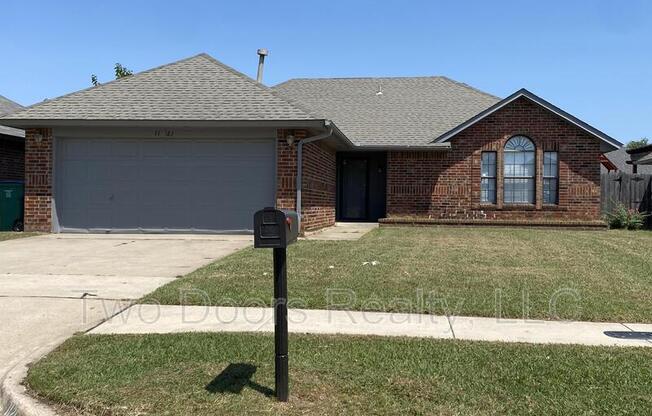 1121 SW 100 TERRACE