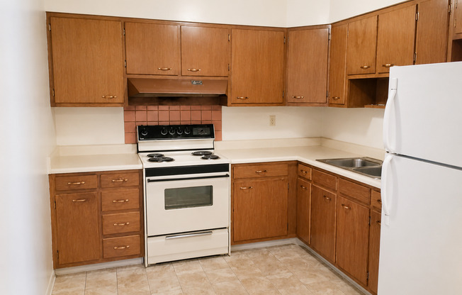 932 Ave B Apartments