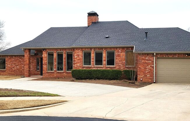(4) Bed/(3) Bath Custom Home in SW Norman!