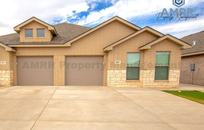 Willowbend - 2118 Langford Ave
