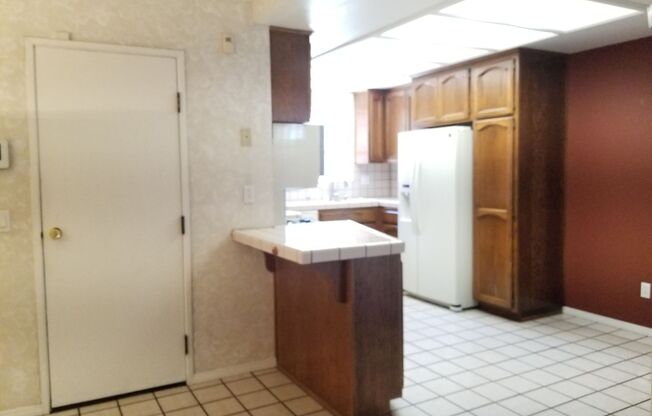 2 beds, 2.5 baths, $3,400