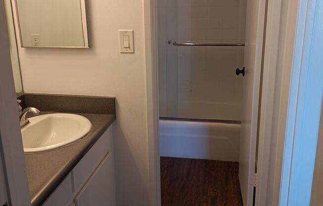 1 bed, 1 bath, 600 sqft, $2,800, Unit 303