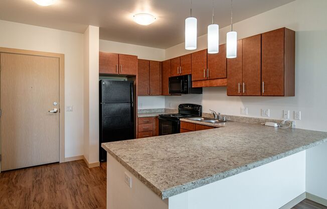 1 bed, 1 bath, 588 sqft, $1,380, Unit 424