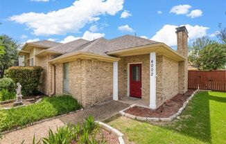 3 Bedroom 2 Bath Single Family Home in Dallas