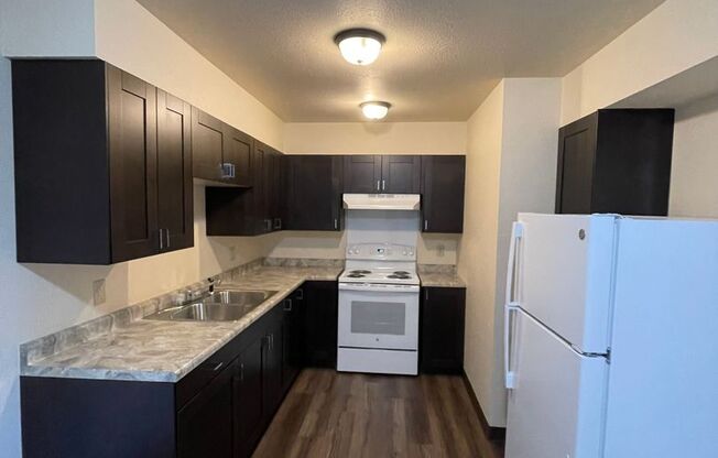 Maple Court Apartments